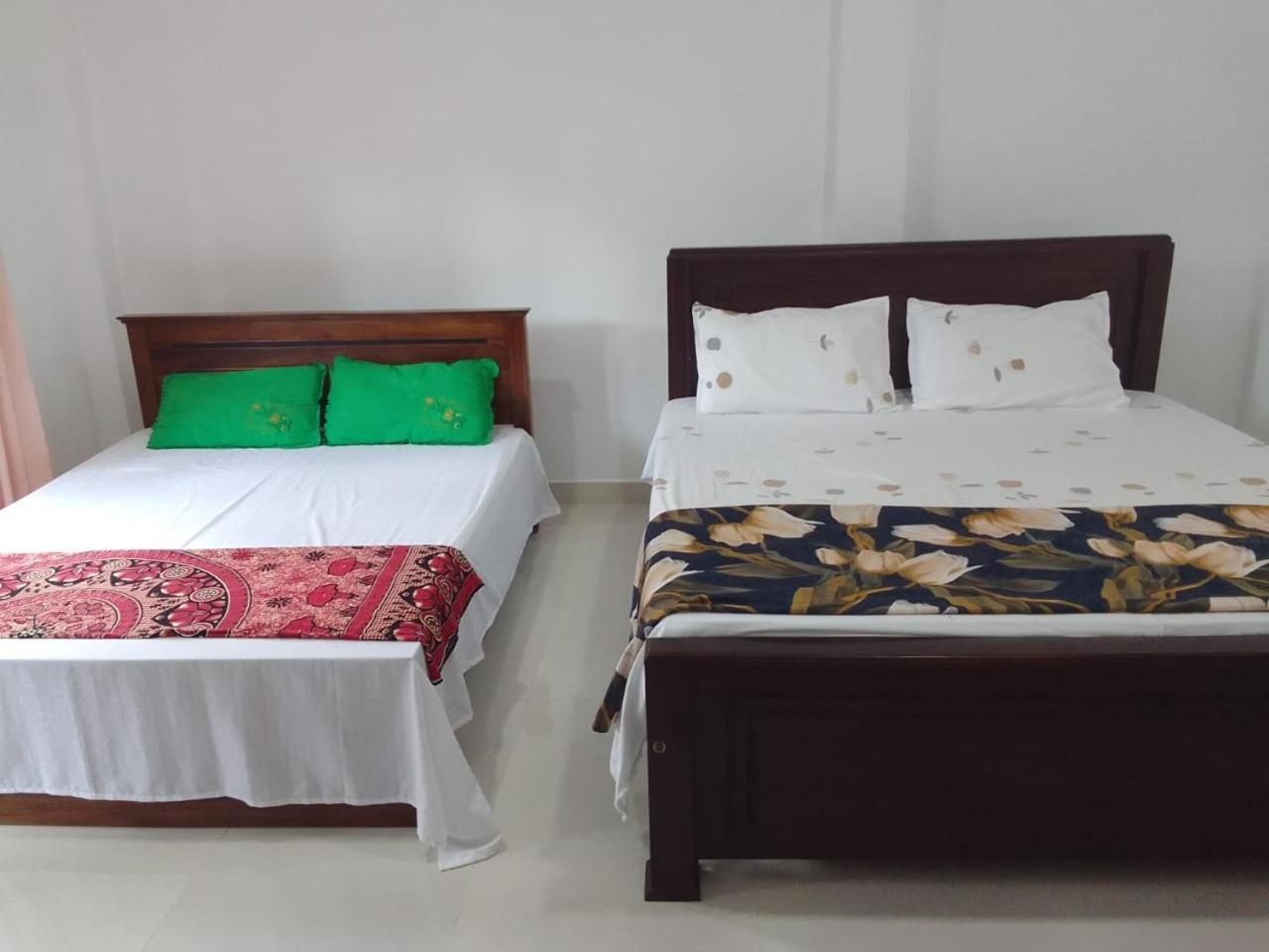 Bosadi Homestay Katunayaka Extérieur photo