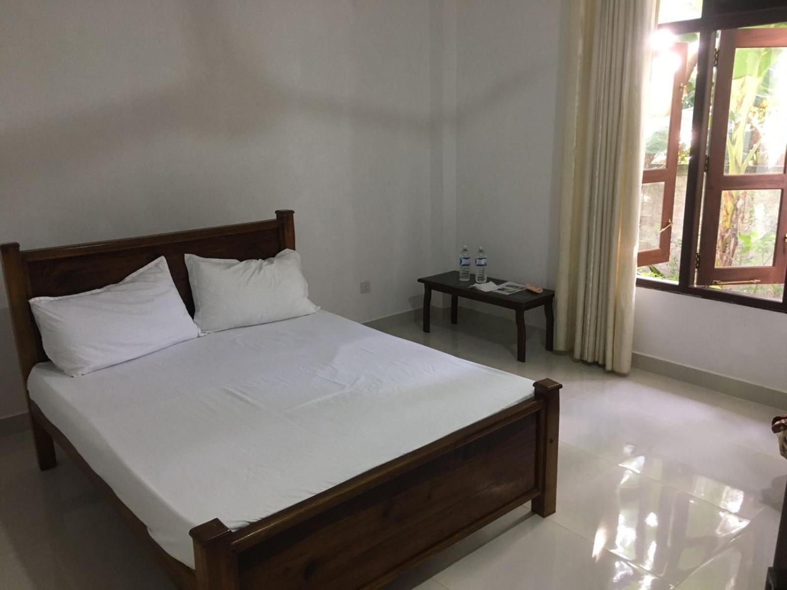 Bosadi Homestay Katunayaka Extérieur photo
