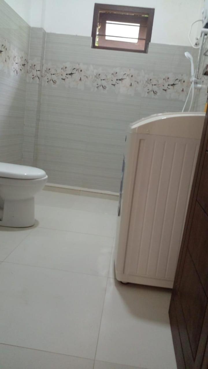 Bosadi Homestay Katunayaka Extérieur photo